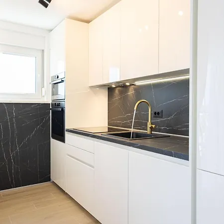 Apartamento Penthouse East And West Star Kaštela