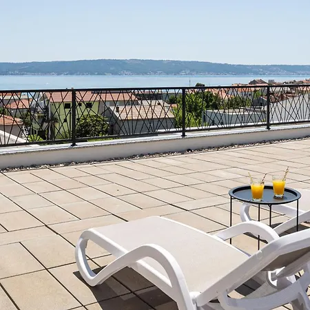 Penthouse East And West Star * Kaštela