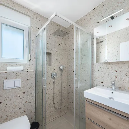 Apartman Penthouse East And West Star *